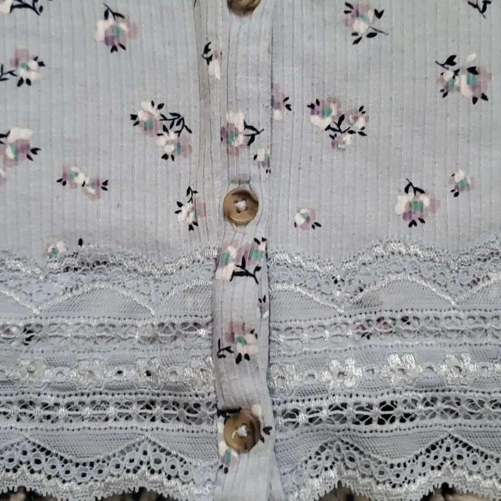 Justice Girls Size 12 Light Blue Lace Edged Button Down Floral Top